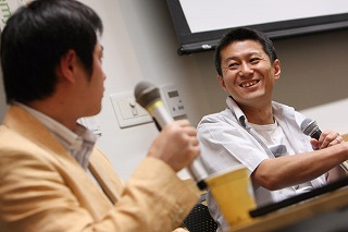 高須賀宣さん(右)と高橋英伸さん