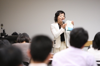 前田正子 財団法人横浜市国際交流協会 理事長