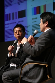 佐藤可士和氏(左)、竹中平蔵(右)