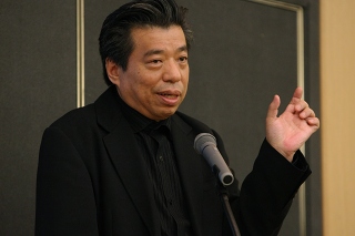 鹿島茂氏