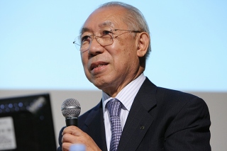 福原義春氏