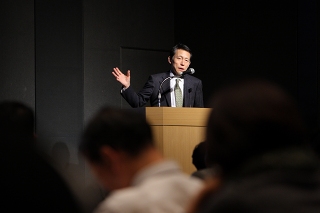 加藤秀樹氏