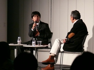 渡辺大樹氏(左)米倉誠一郎氏(右)