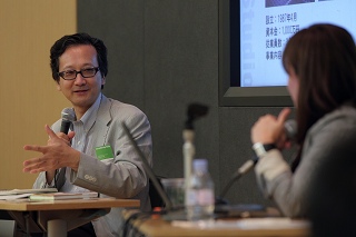 田中洋氏(左)志村なるみ氏(右)