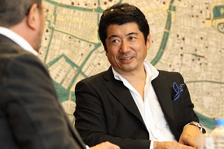 藤巻幸大氏(左)奥山清行氏(右)