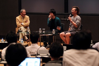 米倉誠一郎氏(左)鶴田浩之氏(中央)山下博巨氏(右)