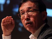 スピーカーの中村史郎氏